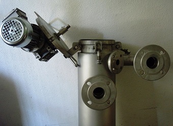 Kantenspaltfilter von Contec mit Flanschdeckel
